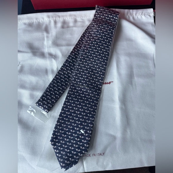 Salvatore Ferragamo Blue Silk Tie - Picture 1 of 2